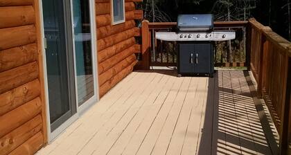 Nueva Log Home En Secluded Lake Ashuelot Estates