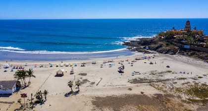 Best Private Rooftop Condo, Ocean View,Pool, Steps to Cerritos Surf Beach