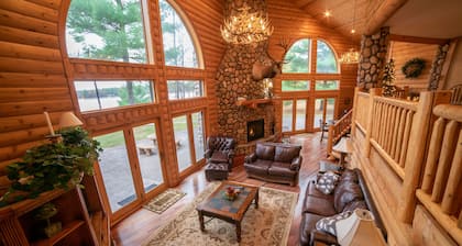 Beautiful Lake House with sunset views, foosball table, huge yard, private dock!