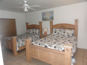 3 bedrooms, iron/ironing board, free WiFi, bed sheets