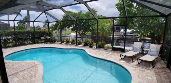 Ulkouima-allas, lämmitetty uima-allas