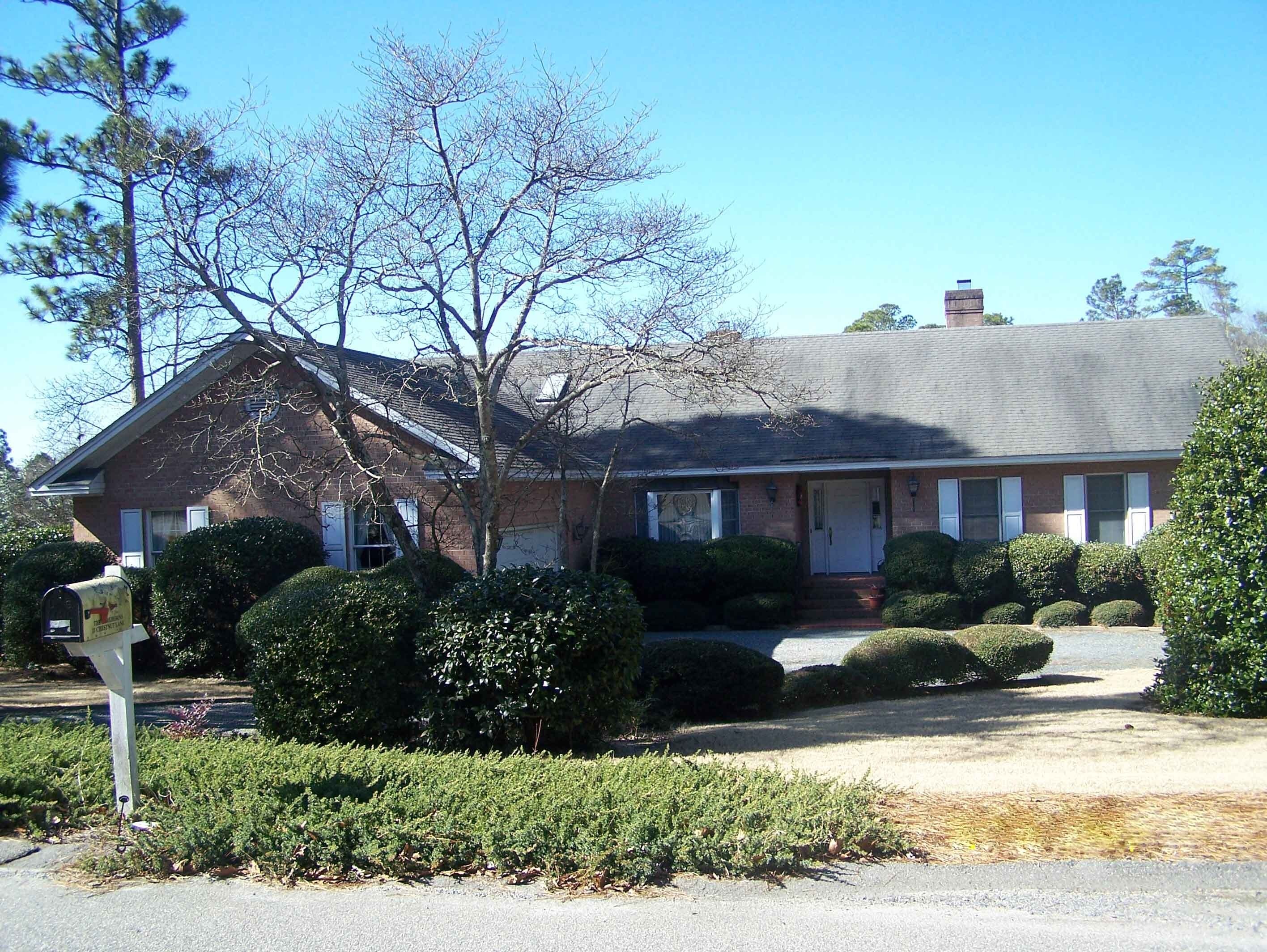 Lakefront Family-Friendly Golfer's Paradise