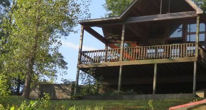 Cozy River Front Cabin on the Little Red River