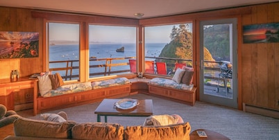 Boathouse, spectacular panoramic sea views!