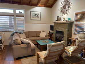 Smart TV, chimenea, reproductor de DVD y estéreo 