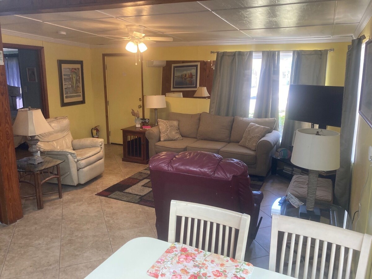 Photo 19 of Pompano Paradise, Sleeps 6 Pet Friendly, Steps to the Beach
