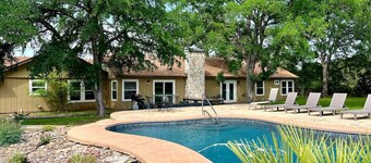 Espectacular Hill Country Home w / piscina privada en 7+ Acres!