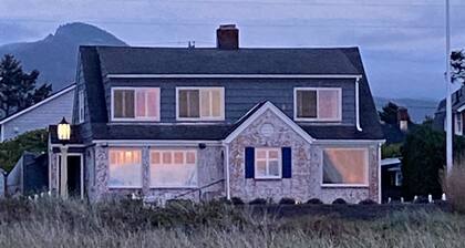 Seaside charm where the ocean is your front yard!