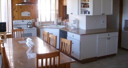 Prom Talo Seaside; Panoraama merinäköala; 4BR + ja 2. 3 BA