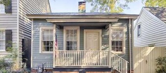 Historic District Cottage on East Jones Street!