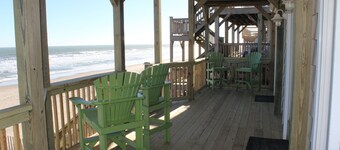 Pristine Oceanfront 4 Bedroom Escape Topsail Islandノースカロリ