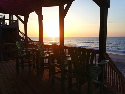 Pristine Oceanfront 4 Bedroom Escape Topsail Island. Check for Spring Savings