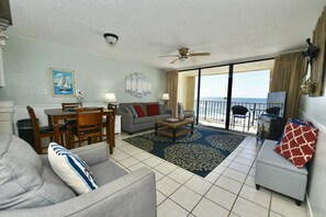 TV, DVD player - Beach Front/Ole River Access/1 mile to Flora/Bama (Orange Beach)