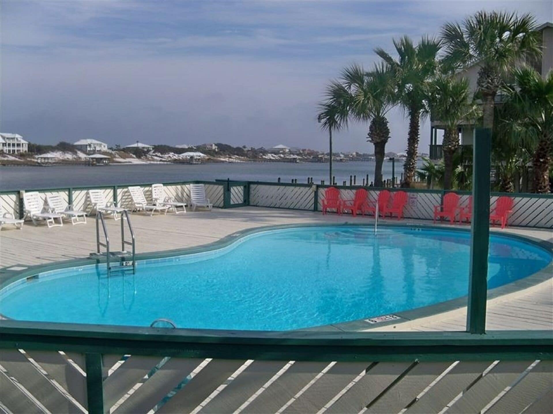 屋内プール、温水プール