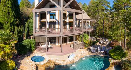 Intimate lakefront retreat with magnificent infinity pool and stunning lake view