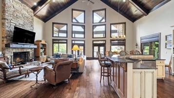 Smart TV, fireplace, DVD player, ping pong