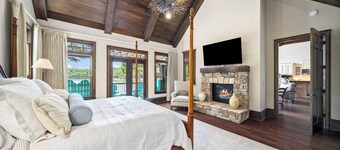 Gorgeous lakefront home with infinity pool, pickleball court, stunning lake view