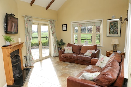 Luxurious Cottage Set in Beautiful Irish Countryside.