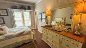 3 soverom, strykejern/-brett, wi-fi (inkludert) og sengetøy