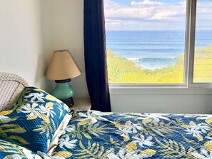 2 bedrooms, iron/ironing board, WiFi, bed sheets - Oceanfront Alii Kai I Condominium #7202 Princeville Kauai (Princeville)