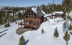 Exterior - Top of the Mountain Log Home with BREATHTAKING VIEWS near Winter Park, Granby (Tabernash)