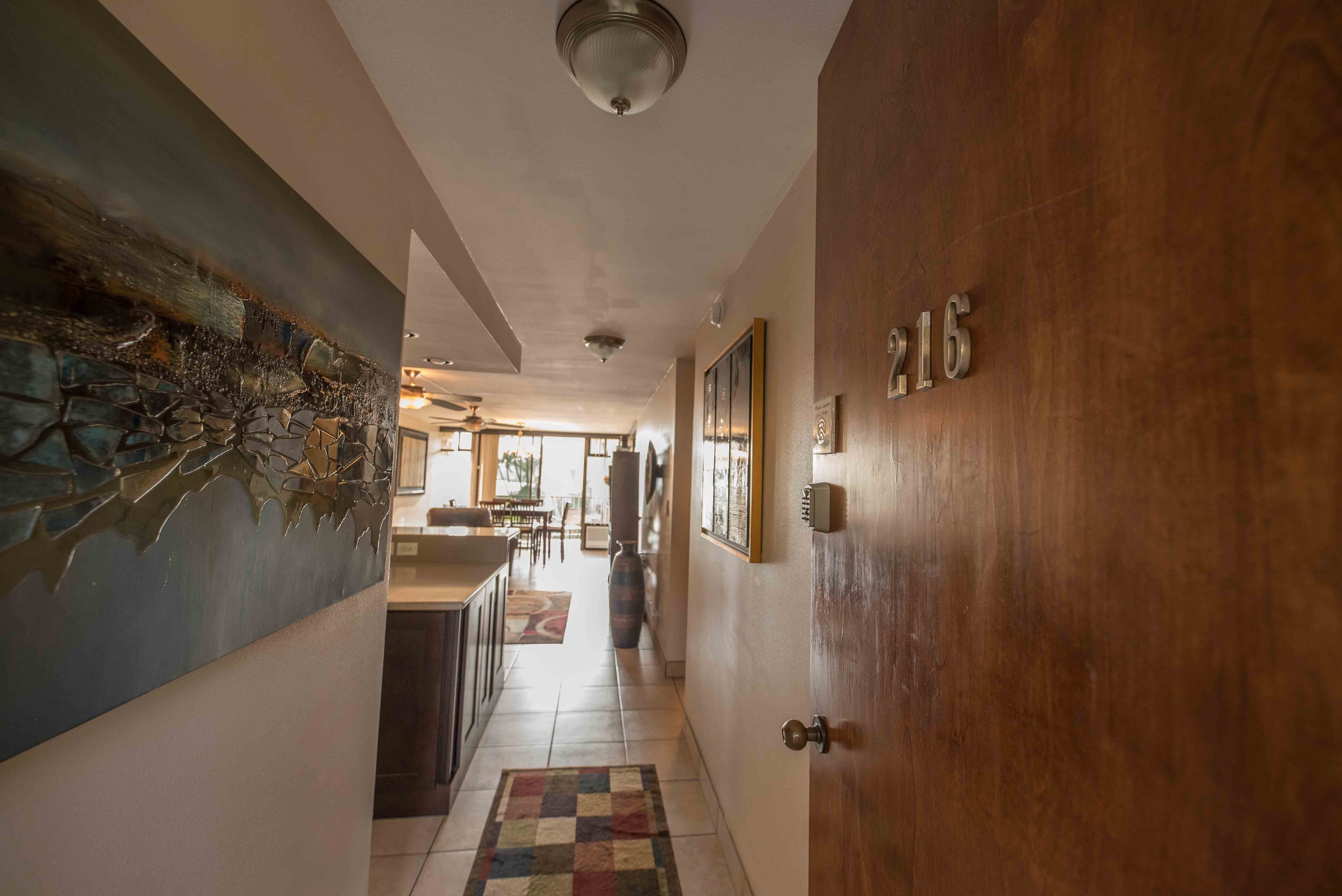 Beautiful BeachFront condo Oceanview Free wi-fi. Legal Rental