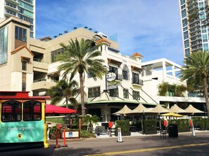 Exterior - WALKSCORE=94!! Welcome to Downtown St. Petersburg & Walk to Everything!! (St. Petersburg)