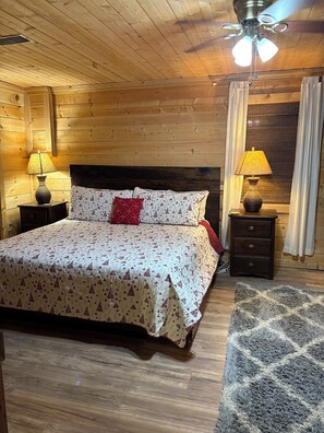 3 makuuhuonetta, silitysrauta/-lauta, vauvan matkasänky, ilmainen Wi-Fi