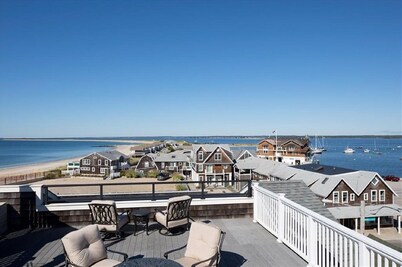 Winter Rental Available Immediately ~ Penthouse stunning Ocean and Bay Views
