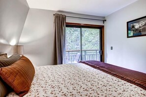 3 bedrooms, bed sheets