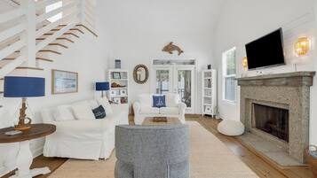 TV, fireplace, table tennis