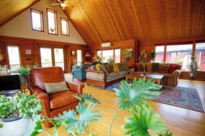 TV, fireplace - Runaway Rooster B&B - The Roost (Prince Edward)