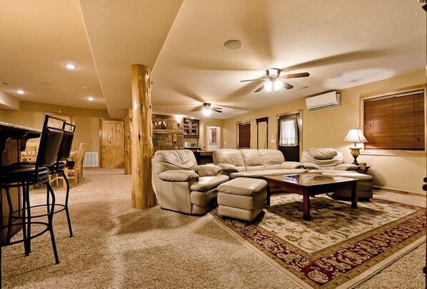 TV, fireplace, DVD player