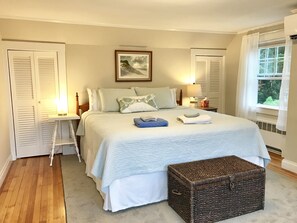 3 bedrooms, iron/ironing board, travel cot, free WiFi