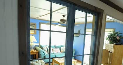 Apt C Dog-Friendly Apartment located approximately 125 feet to the Beach