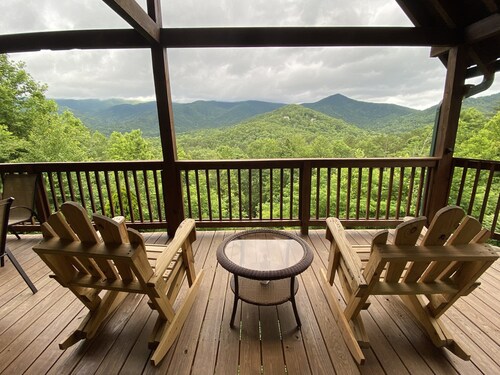 Magnolia, Relax To Sunsets. Pool Table, Dogs Welcome.