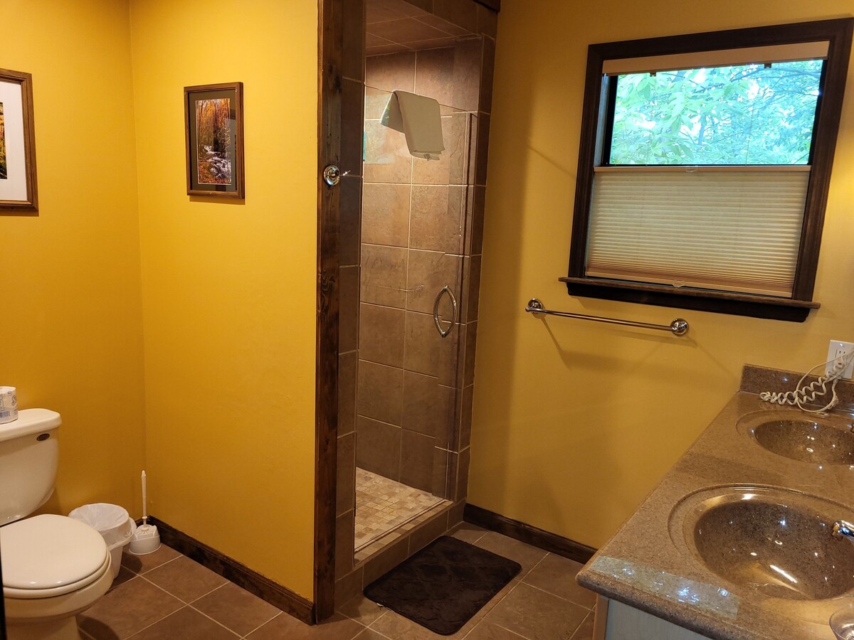 Photo 57 of Tyrolea Lodge - Surround yourself in the beauty of Fall in the Smokies!