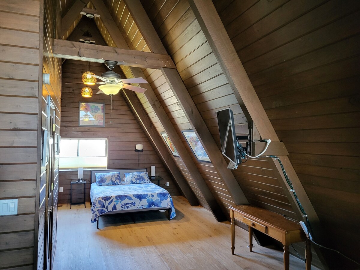Photo 68 of Tyrolea Lodge - Surround yourself in the beauty of Fall in the Smokies!