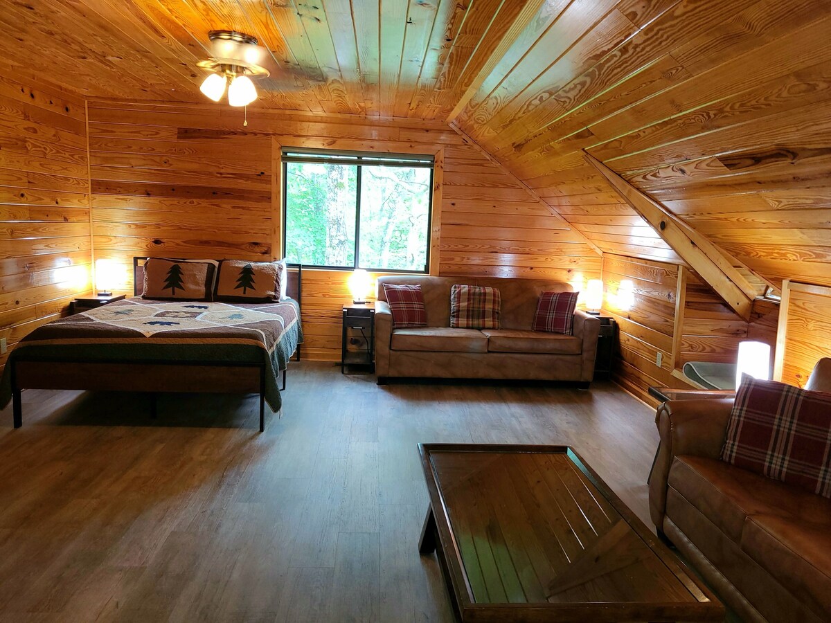 Photo 52 of Tyrolea Lodge - Surround yourself in the beauty of Fall in the Smokies!