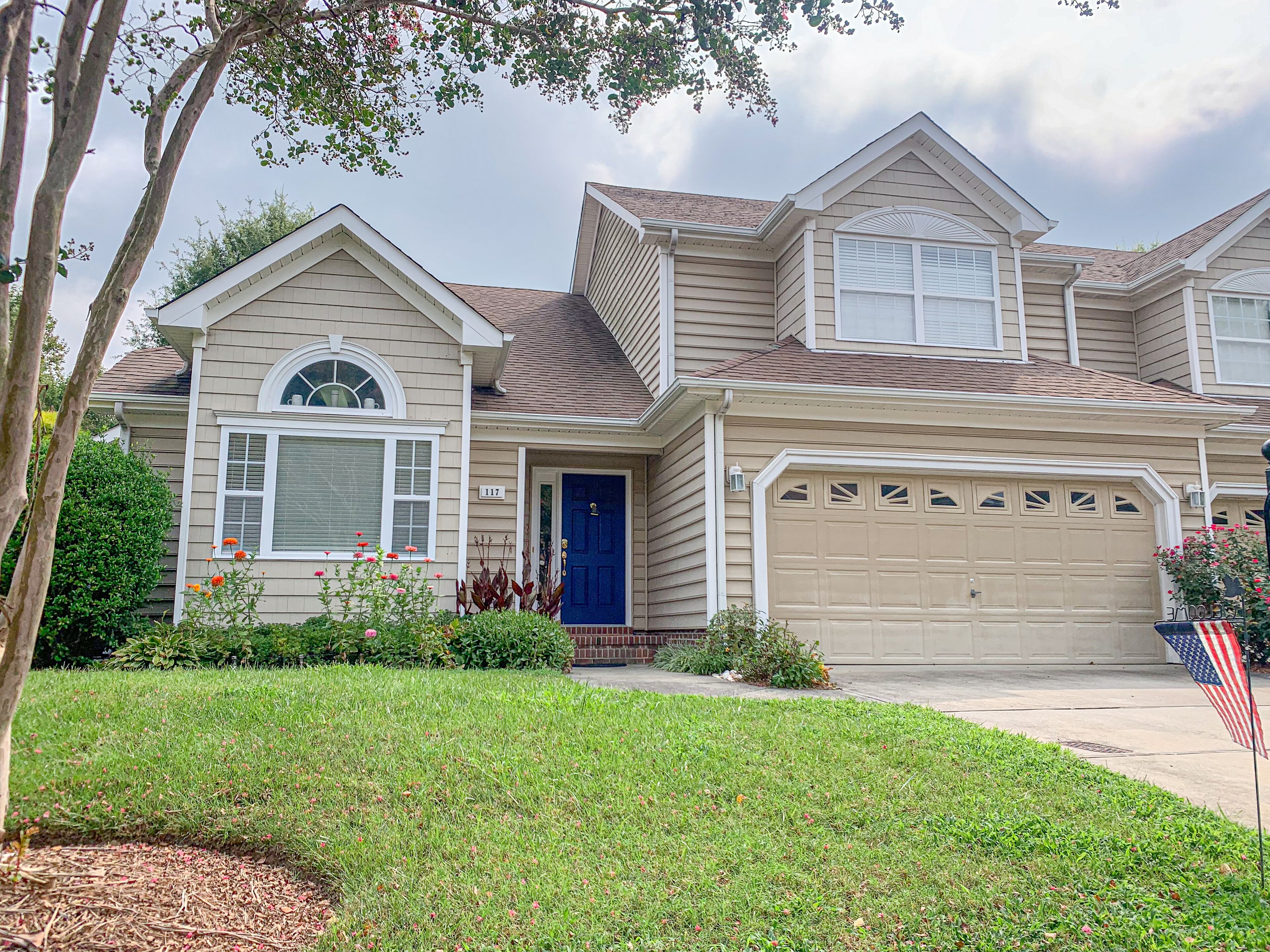 Saratoga Charmer.w/Communtiy Pool and Private Beach
