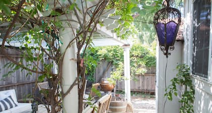Perfect luxury getaway two blocks from Oldtown State Street!