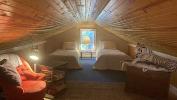 4 habitaciones, escritorio, tabla de planchar con plancha y wifi gratis