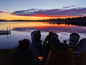 Beautiful, quiet and peaceful sunsets are enjoyed almost every night by the fire