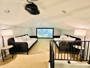 4 chambres, fer et planche à repasser, lit parapluie, Wi-Fi gratuit