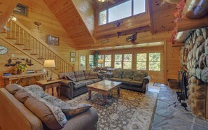 Smart TV, fireplace, DVD player, table football