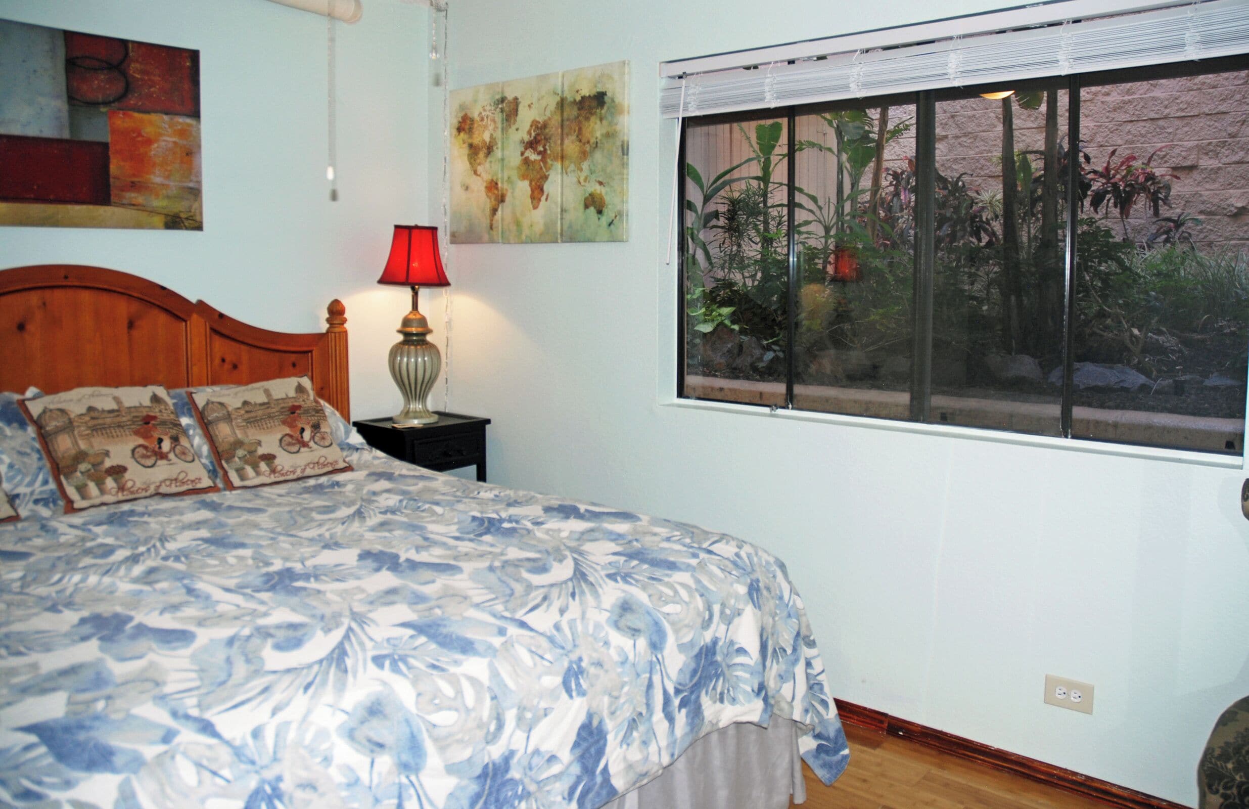 1 bedroom, in-room safe, desk, iron/ironing board