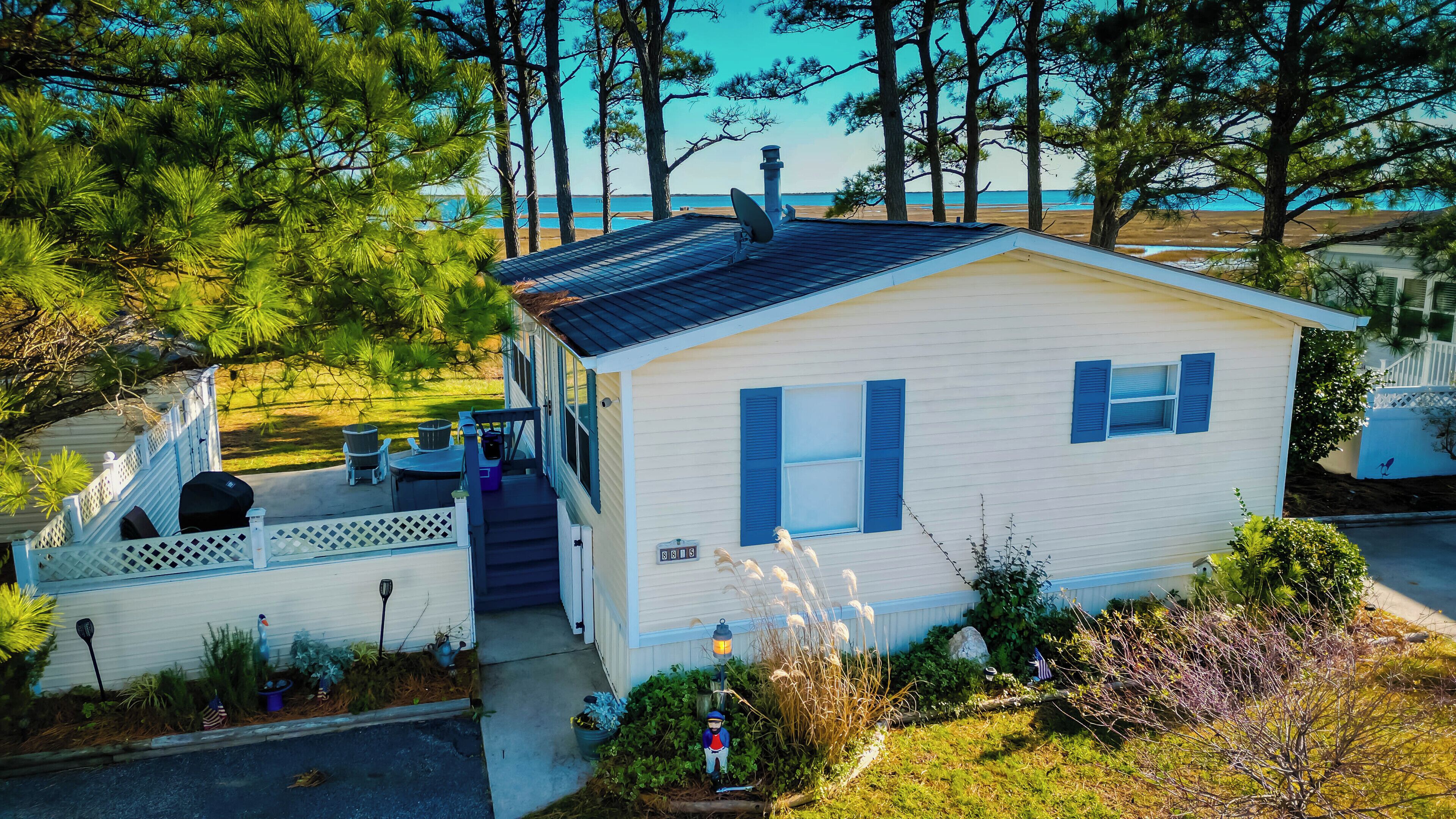 Bay Front Single Home - Assateague Pointe - In season weekly rental at 1,680