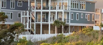 West End, Oceanfront, Heated Pool/Hot Tub, Elevator, Dog OK, One Aug week open!