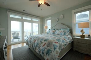 8 bedrooms, desk, iron/ironing board, travel crib