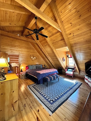 3 bedrooms, iron/ironing board, travel crib, free WiFi